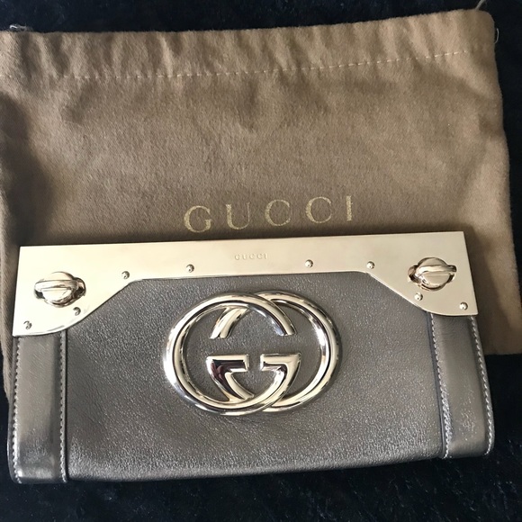 Gucci Handbags - Authentic GUCCI Clutch